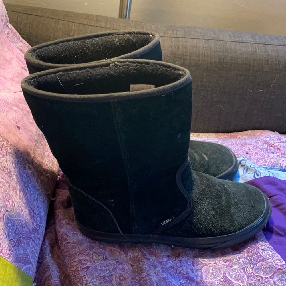 Vans black suede boots